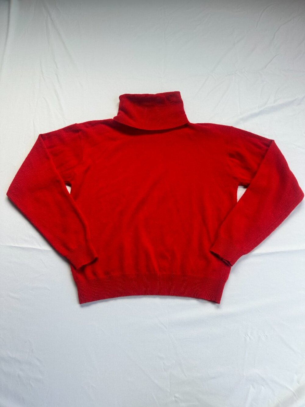 Vintage Courtenay 100% Cashmere Red Turtleneck Sweater 90s Lightweight - M